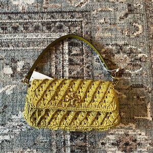 NWT**SOLD ON ANOTHER PLATFORM**